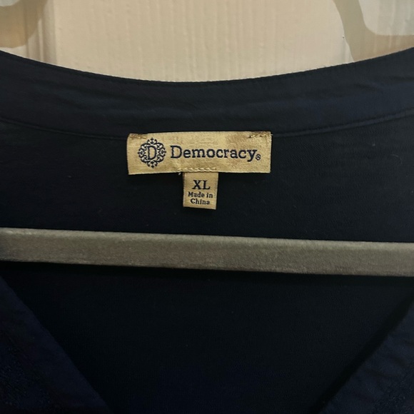 Democracy Dark Blue 3/4 Sleeve Buttoned Blouse - Picture 5 of 7